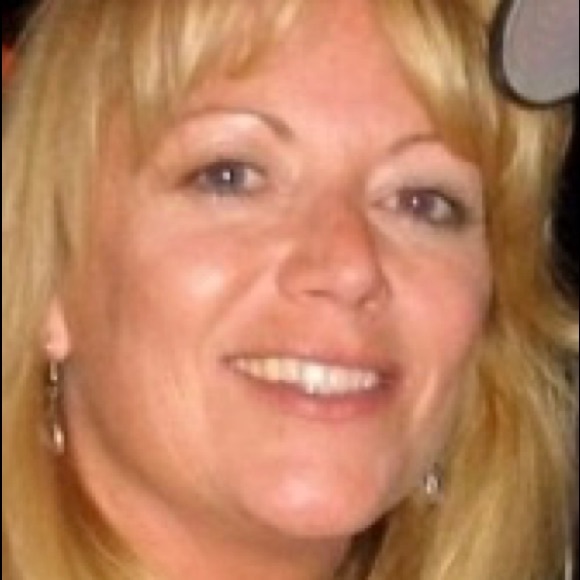 Meet your Posher, Christie - Picture 1 of 1